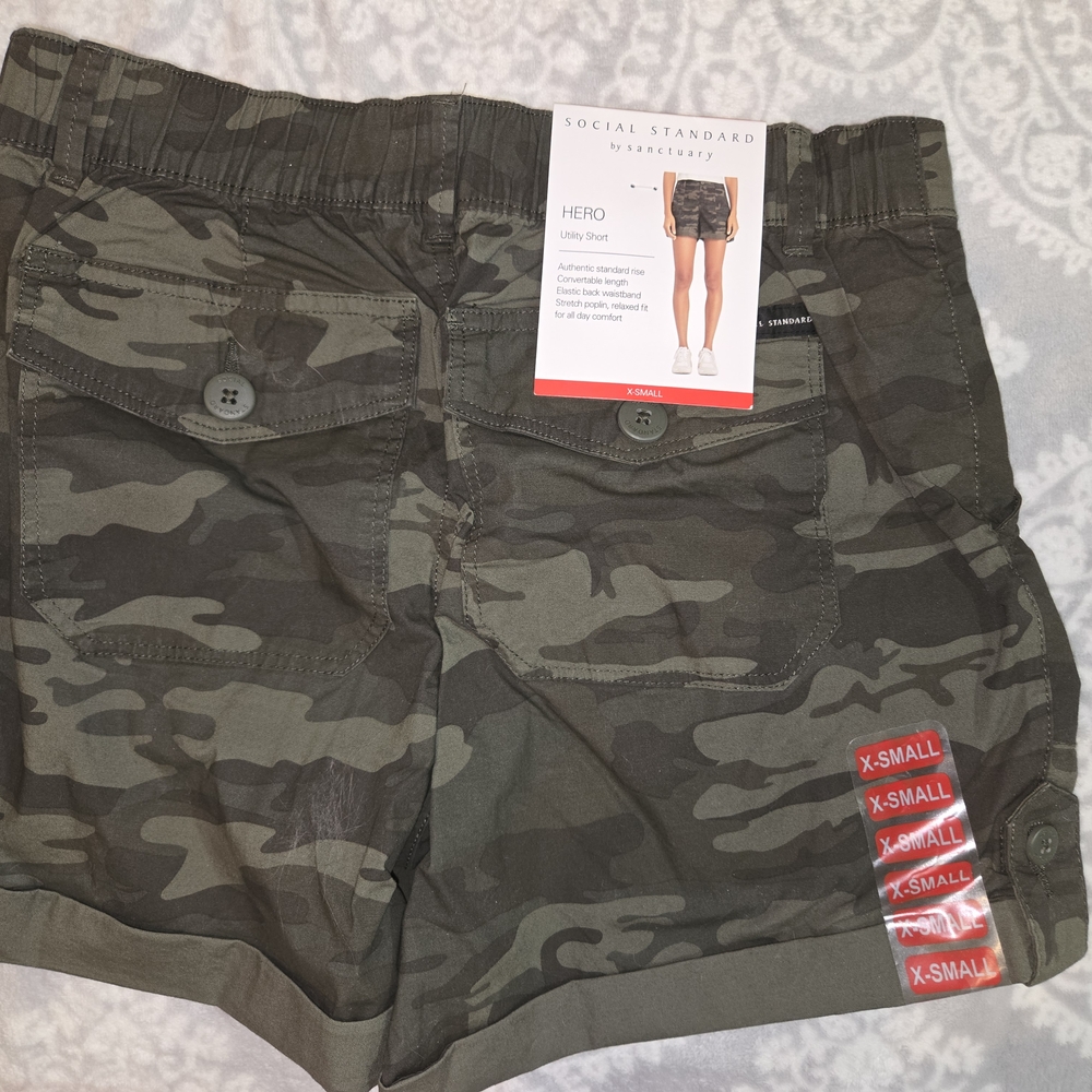 BUNDLE : 5 PAIRS of Sanctuary Camo Cargo Shorts (BRAND NEW)